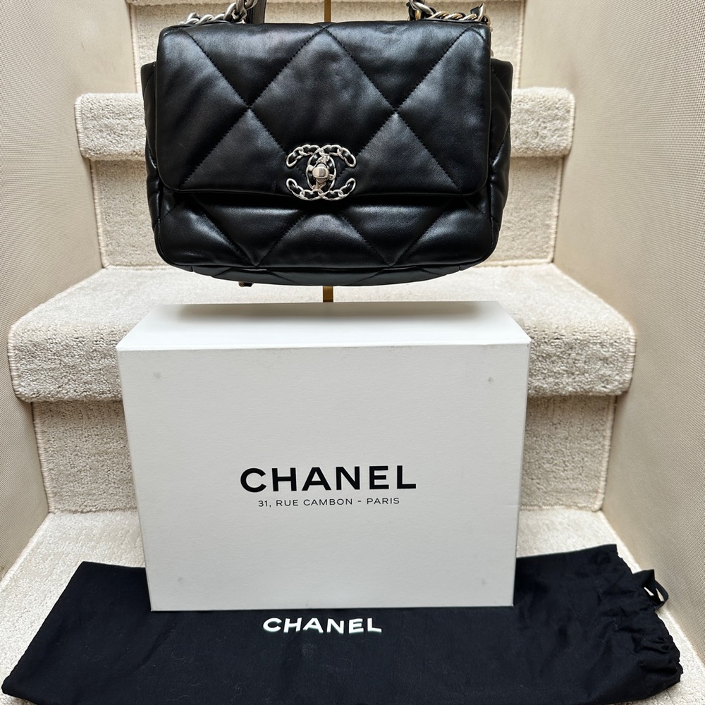 Chanel Black Quilted Crossbody Bag with Iconic CC Closure Microchipped